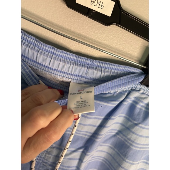 Vineyard Vines Swim Trunk Shorts Mens Large Blue Stripe Stretch Drawstring - Picture 4 of 7